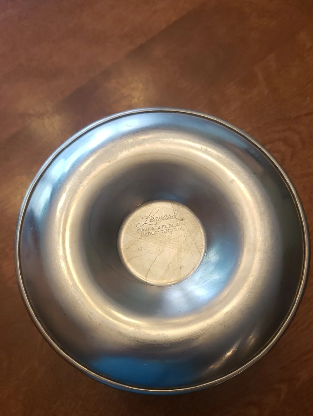 Vtg Leonard Stainless Steel Serving Bowl with Attached Base - Silver
